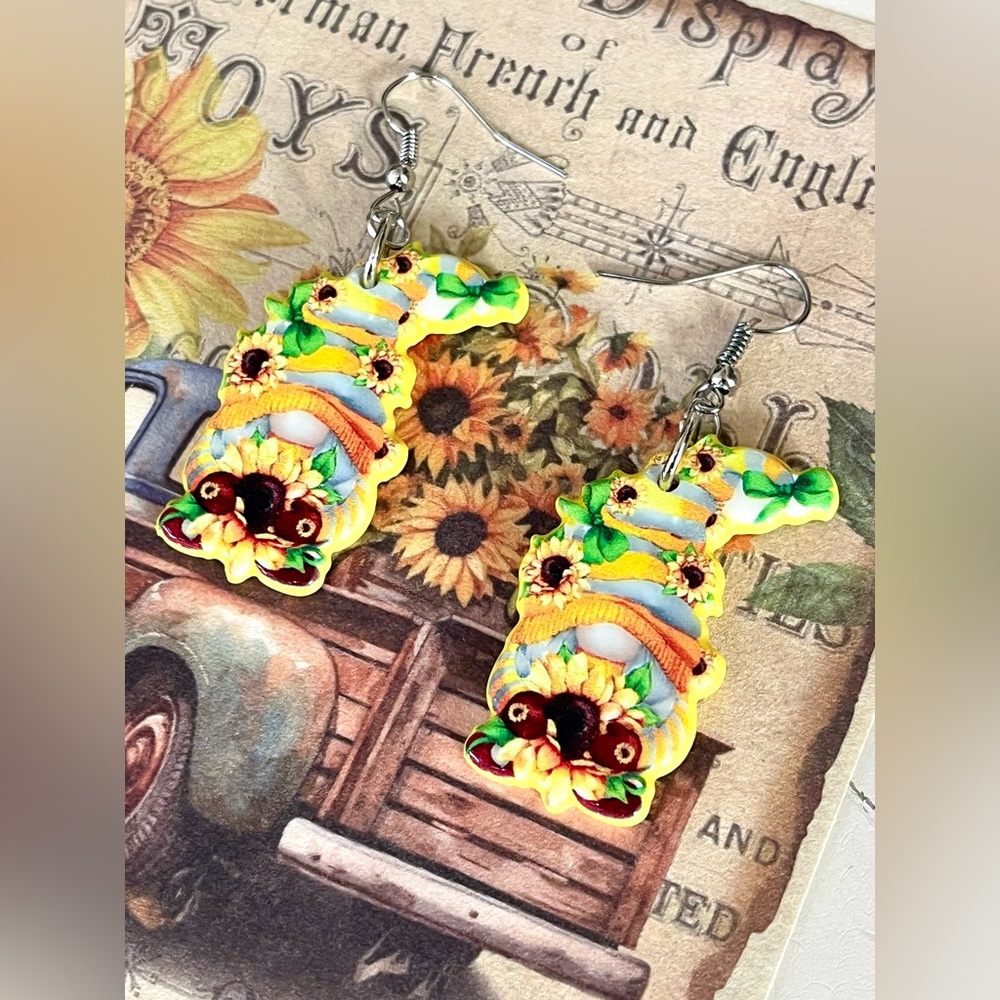 NEW!! Handcrafted Sunflower Gnomes